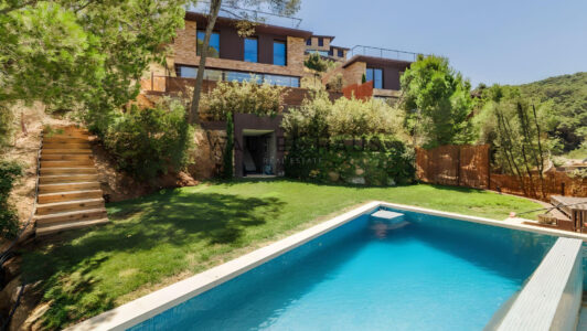 Casa moderna cerca de la playa, Begur