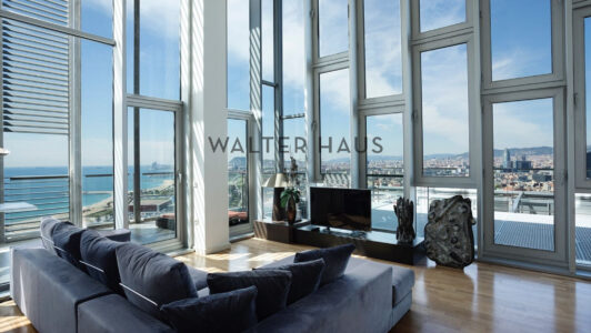 Fantástico ático dúplex en primera linea de mar en alquiler en Diagonal Mar, Barcelona