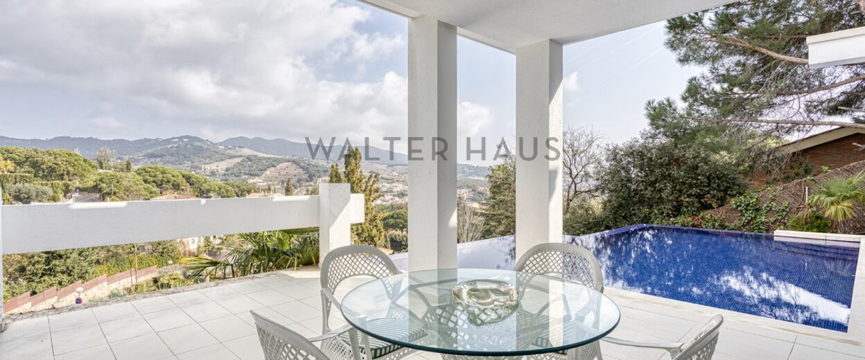 Maison de haut standing à louer à Alella