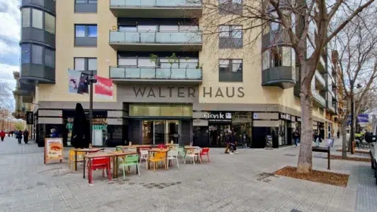 Local en venta al lado de Paseo San Juan, Barcelona