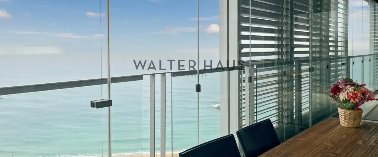 Appartement à louer avec terrasse, parking et piscine commune à Diagonal Mar, Barcelone