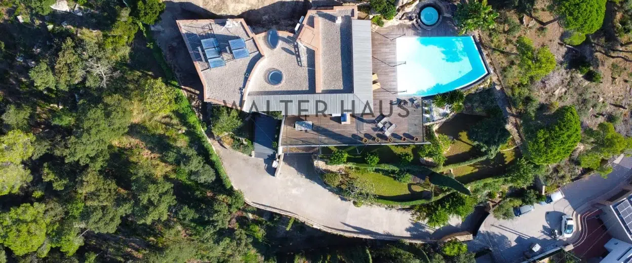 Unique designer property, the work of renowned French architect Erik Morvan