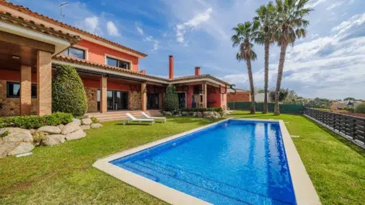 Casa de lujo en venta con piscina privada en Santa Cristina d’ Aro, Girona