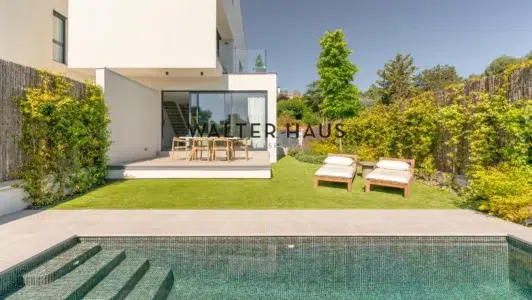 Casa de lujo con jardín, terraza y piscina privada en Bellaterra, Barcelona