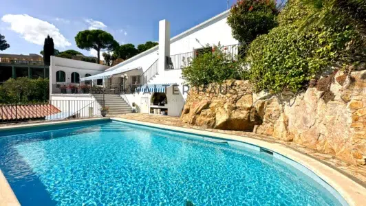 Casa moderna con vistas panorámicas extraordinarias al Mediterráneo en Puig Romà, Playa de Aro