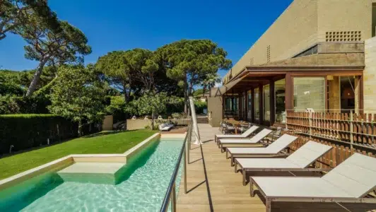 Exclusiva villa en venta en La Gavina, Girona