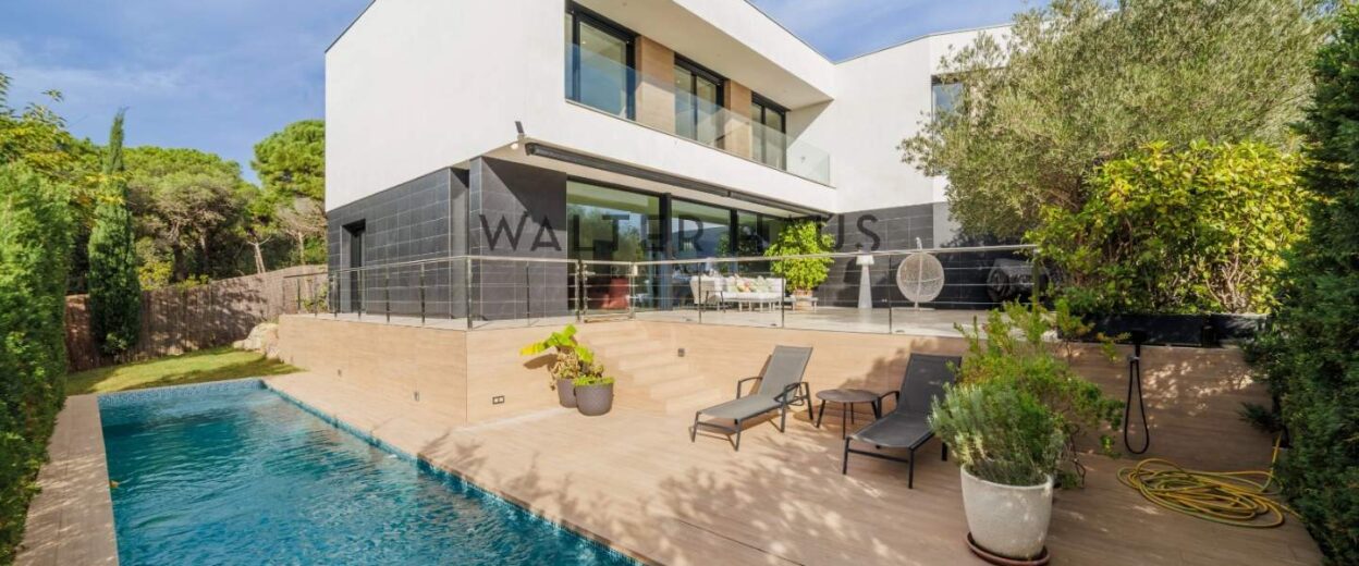 Maison avec piscine privée à quelques pas de la mer à Platja d&rsquo;Aro, Gérone