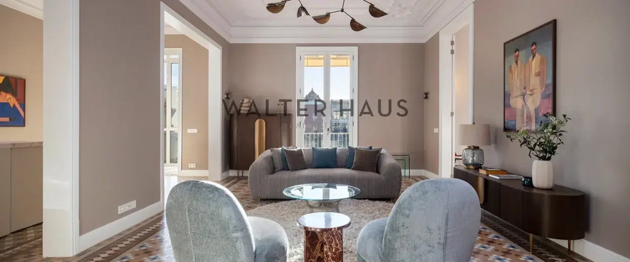 Pis en procés de reforma amb terrassa privada a Rambla Catalunya, Barcelona