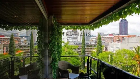 Piso en venta a reformar en El Viso, Madrid.