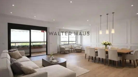 Piso en venta reformado en Paseo del Rey, Madrid