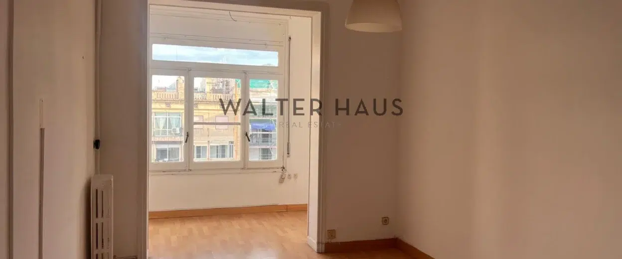 Protected: Apartment to renovate in a stately building next to Paseo de Gracia, Barcelona