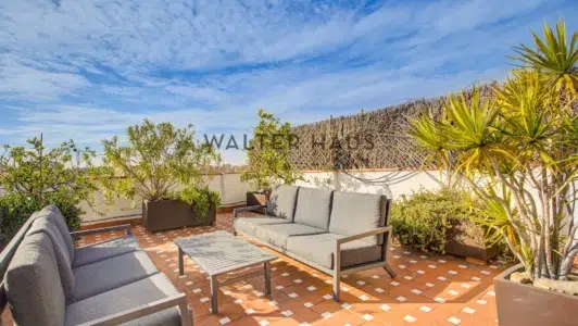 Ático reformado con terrazas privadas en Ciutat Vella, Barcelona